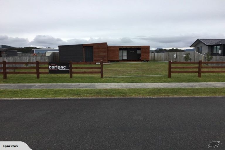 Photo of property in 176 Ngaio Drive, Matarangi, Whitianga, 3592