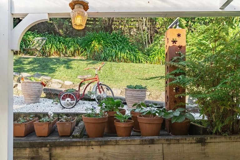 Photo of property in 17a Taranaki Street, Picton, 7220