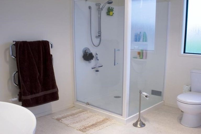 Photo of property in 2a Northpoint Way, Bell Block, New Plymouth, 4312