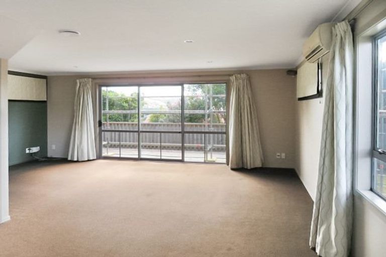 Photo of property in 27a Hawtrey Terrace, Churton Park, Wellington, 6037
