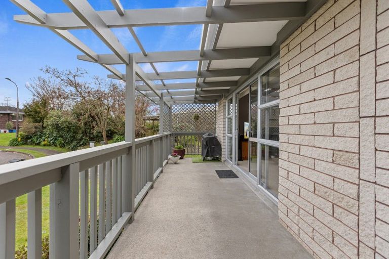 Photo of property in 10 Mountbatten Place, Te Puke, 3119
