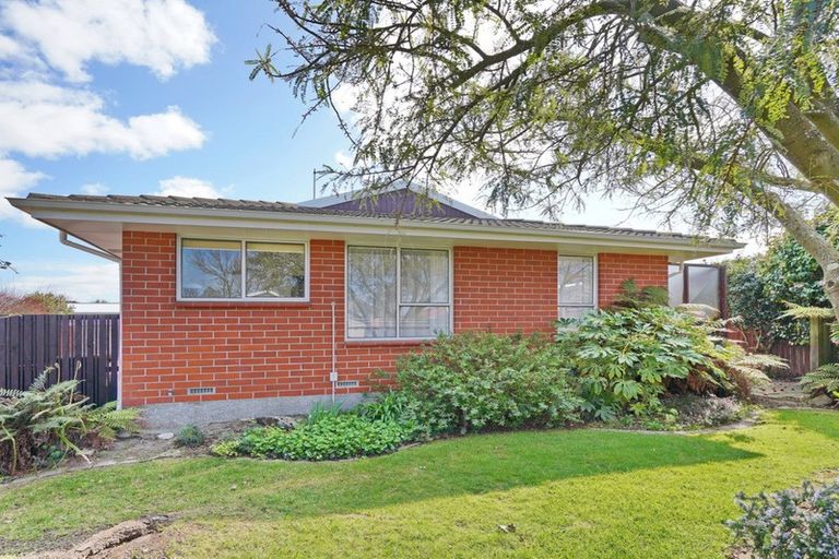 Photo of property in 1/3 Karnak Crescent, Russley, Christchurch, 8042