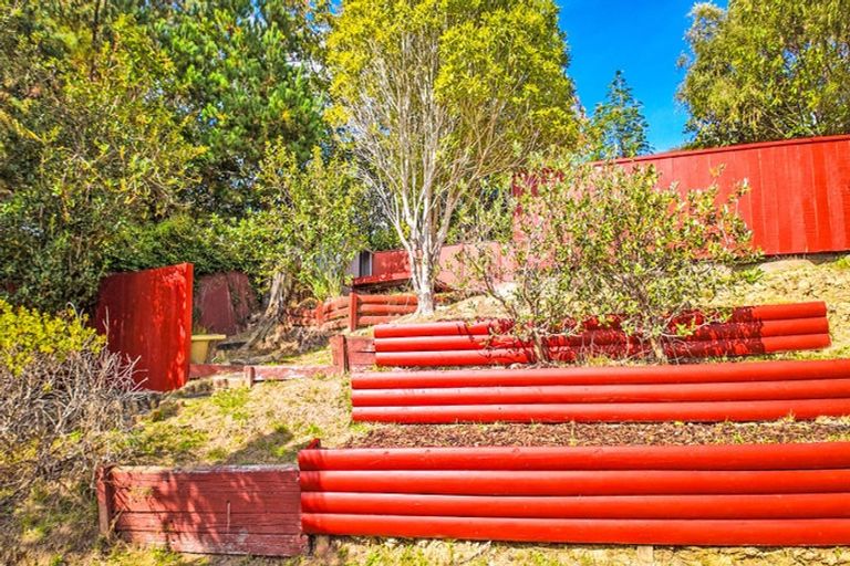 Photo of property in 22b Hillside Drive, Maoribank, Upper Hutt, 5018