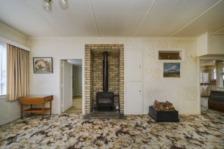 Photo of property in 2 Rira Street, Marton, 4710