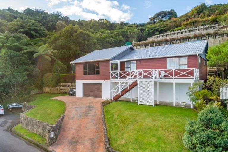Photo of property in 15 Alleyne Court, Brown Owl, Upper Hutt, 5018