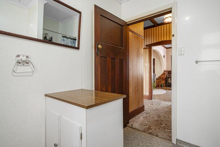 Photo of property in 50 Waller Street, Murchison, 7007