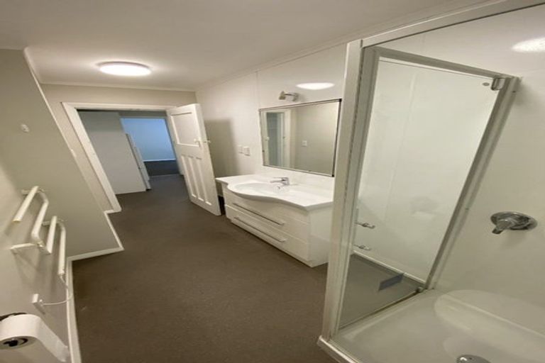 Photo of property in 4a Easdale Street, Kelburn, Wellington, 6012