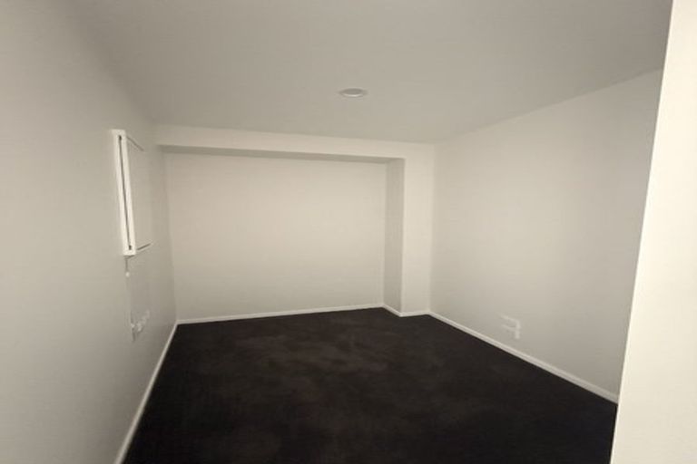 Photo of property in 3/1 Scott Road, Hobsonville, Auckland, 0616
