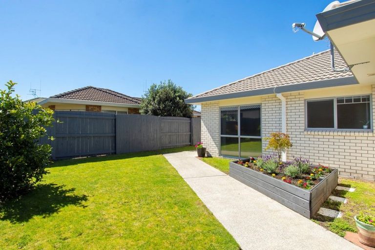 Photo of property in 64 Blake Boulevard, Papamoa Beach, Papamoa, 3118