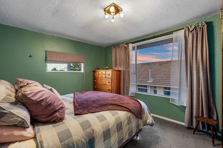 Photo of property in 56 Effingham Street, North New Brighton, Christchurch, 8083