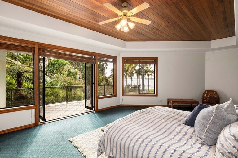 Photo of property in 20 Tinopai Drive, Omokoroa, 3114