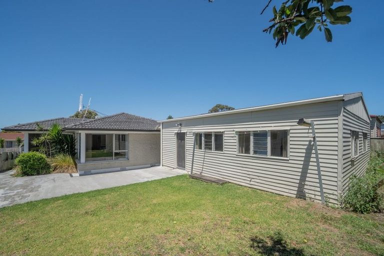 Photo of property in 19 Innismara Avenue, Wattle Downs, Auckland, 2103