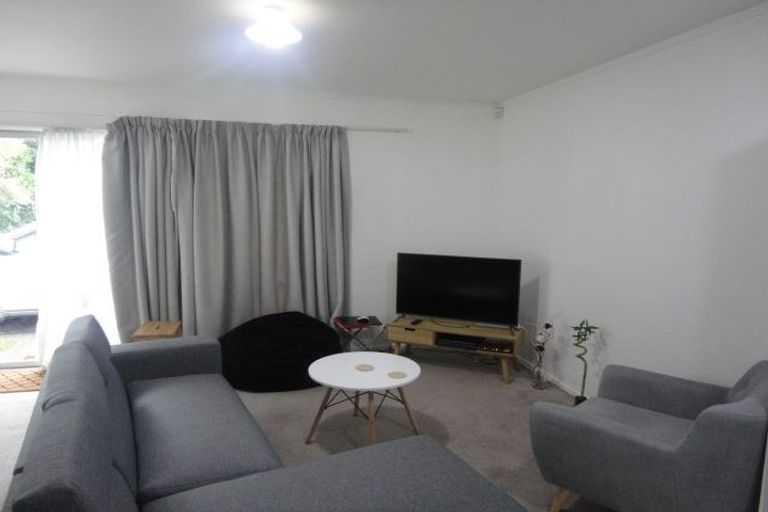 Photo of property in 4/14 Blockhouse Road, Avondale, Auckland, 1026