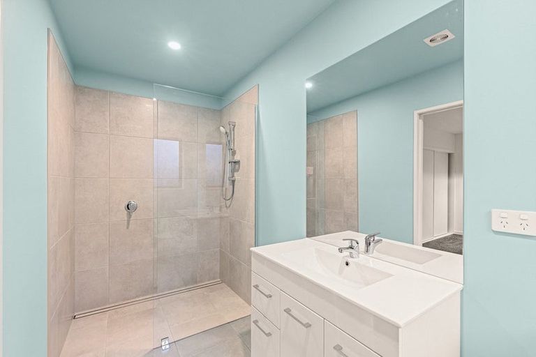 Photo of property in 85a Marine Parade, North New Brighton, Christchurch, 8083