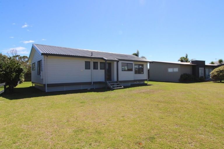Photo of property in 506 Matarangi Drive, Matarangi, Whitianga, 3592