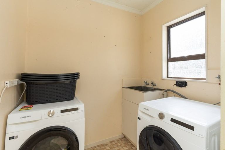 Photo of property in 33 Park View Avenue, Feilding, 4702