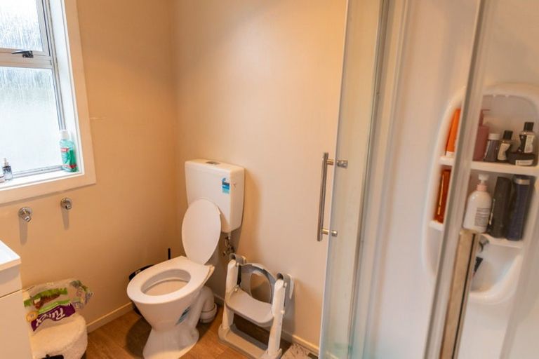 Photo of property in 16 Charles Street, Grasmere, Invercargill, 9810