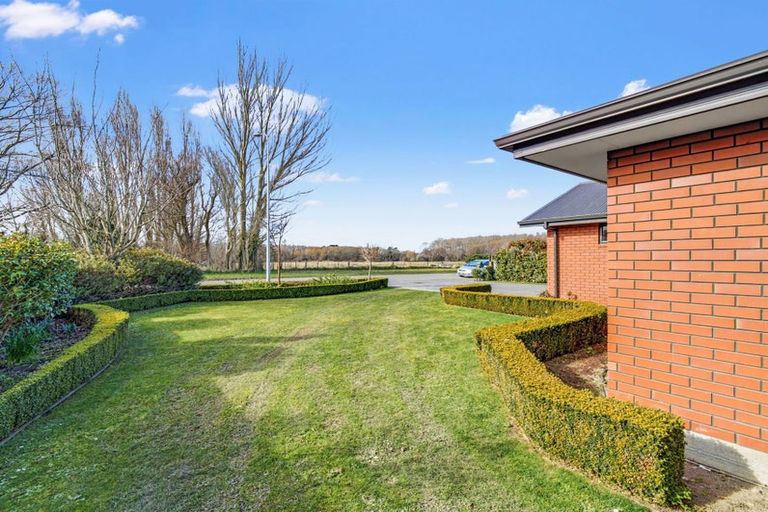 Photo of property in 17 Buckleys Terrace, Tinwald, Ashburton, 7700