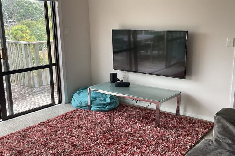 Photo of property in 11 Hillside Crescent, Leigh, 0985