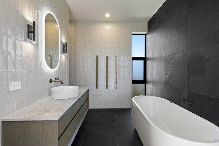 Photo of property in Kawarau Heights, 15 Kawarau Heights Boulevard, Lake Hayes, Queenstown, 9304