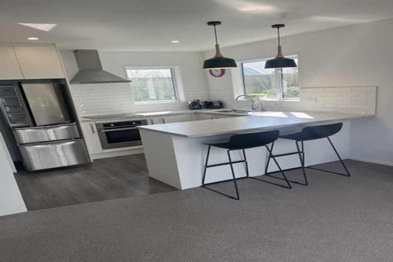 Photo of property in 8 Effingham Street, North New Brighton, Christchurch, 8083