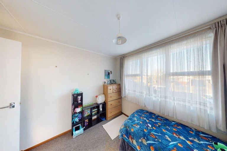Photo of property in 14 Fergusson Street, Marton, 4710