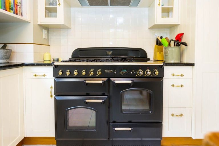 Photo of property in 91 Katherine Mansfield Drive, Whitemans Valley, Upper Hutt, 5371