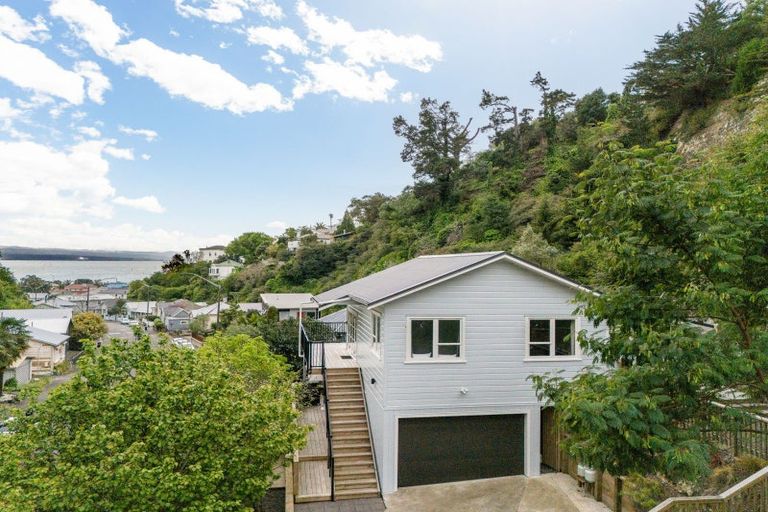 Photo of property in 157 Shakespeare Road, Bluff Hill, Napier, 4110