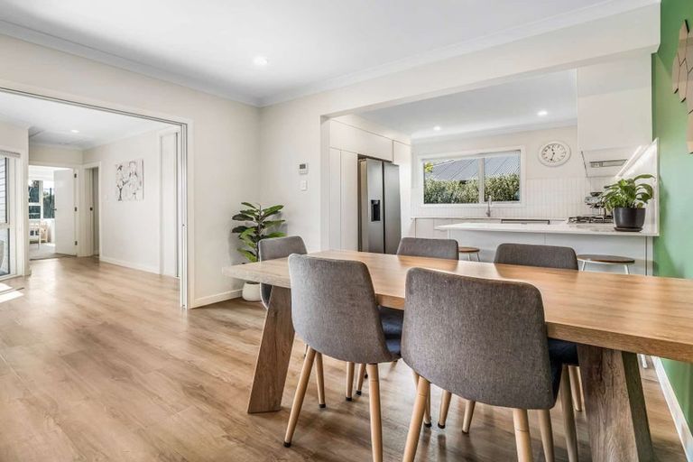 Photo of property in 14 Centaurus Road, Cashmere, Christchurch, 8022