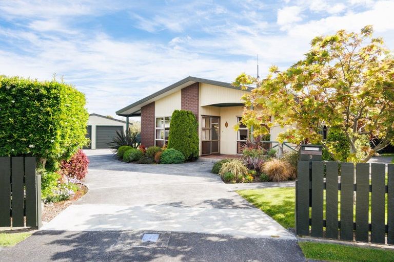 Photo of property in 9 Calder Place, Feilding, 4702