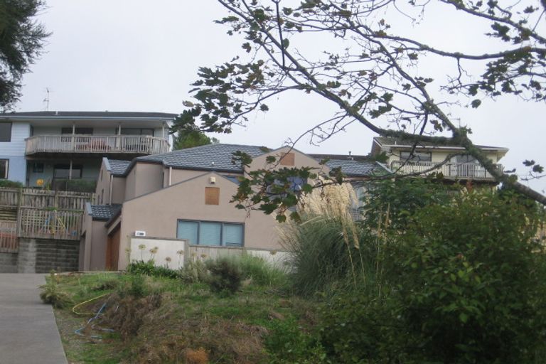 Photo of property in 16 Latitude Close, Whitby, Porirua, 5024