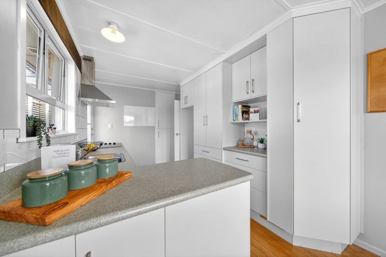 Photo of property in 26 Wavell Crescent, Lansdowne, Masterton, 5810