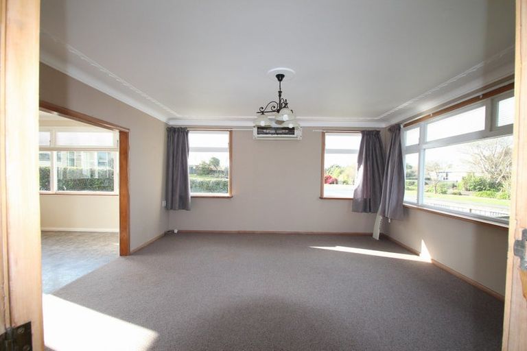 Photo of property in 47 Broadway, Stratford, 4332