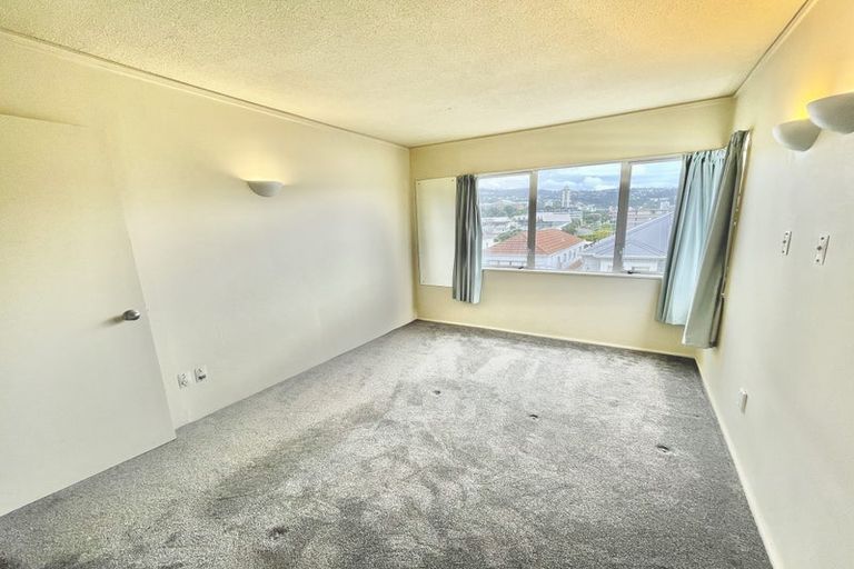 Photo of property in Melksham Towers, 304/131 Brougham Street, Mount Victoria, Wellington, 6011