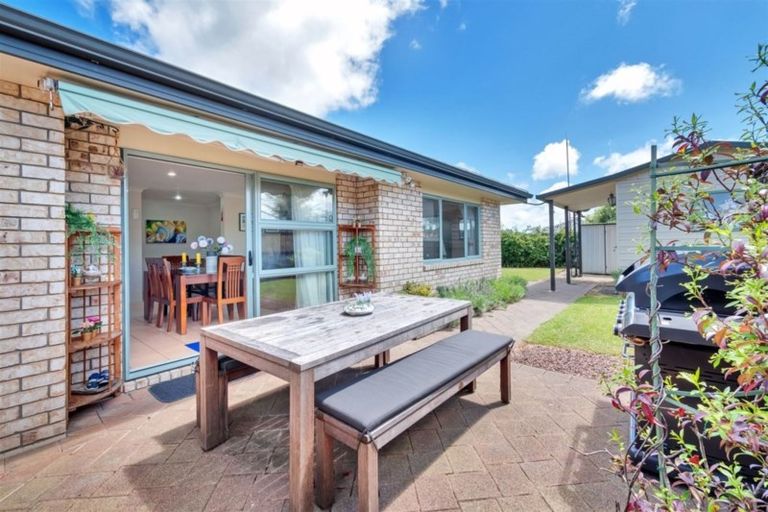 Photo of property in 11 Checkerberry Court, Henderson, Auckland, 0612