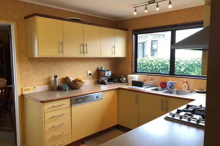 Photo of property in 23 Tobin Place, Richmond Heights, Taupo, 3330