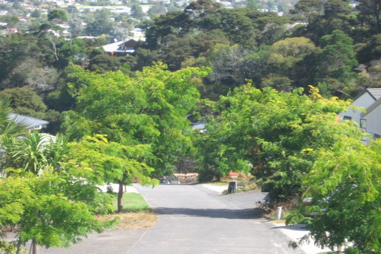 Photo of property in 47 Heathglen Place, Bayview, Auckland, 0629