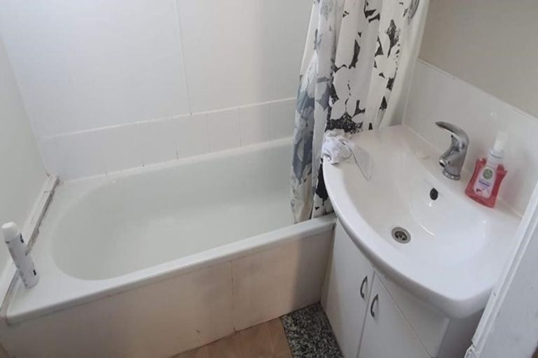 Photo of property in 150 Blenheim Road, Riccarton, Christchurch, 8041