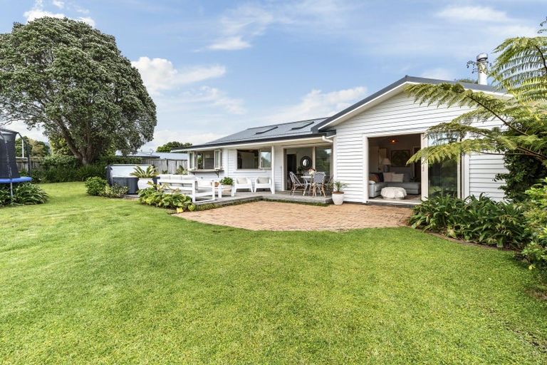 Photo of property in 18a Russell Drive, Oakura, 4314