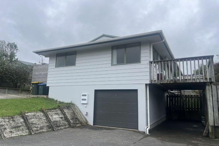 Photo of property in 6 Ribbonwood Terrace, Ranui, Porirua, 5024