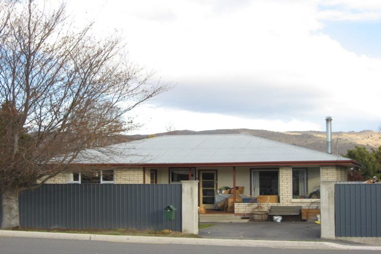 Photo of property in 20 Royal Terrace, Alexandra, 9320