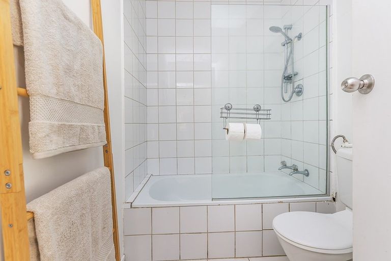 Photo of property in 67 Holloway Road, Aro Valley, Wellington, 6021