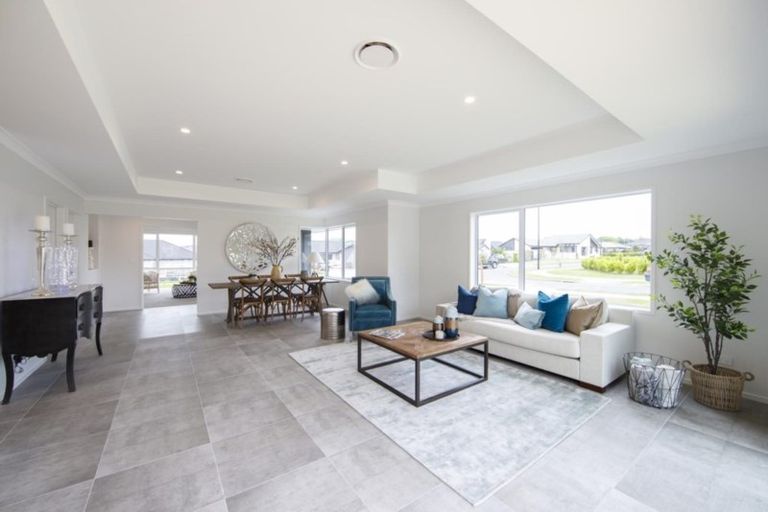 Photo of property in 15 Pitoitoi Drive, Riverhead, 0820