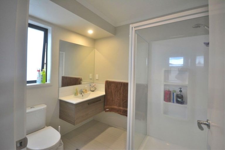 Photo of property in 125 Ballintoy Park Drive, Welcome Bay, Tauranga, 3175