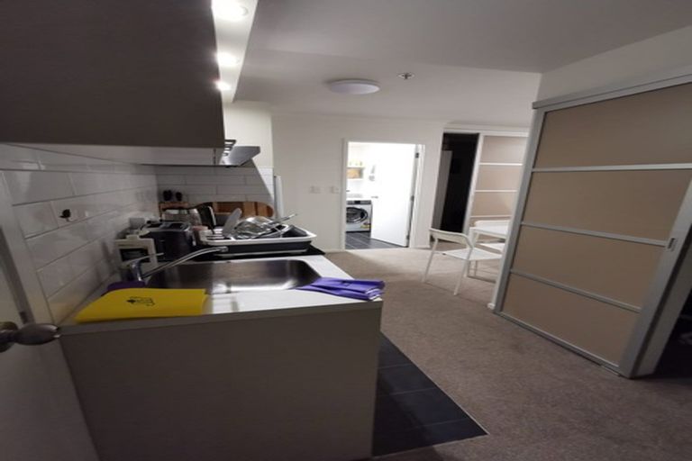 Photo of property in 96 On Symonds Apartments, 1006/96 Symonds Street, Grafton, Auckland, 1010