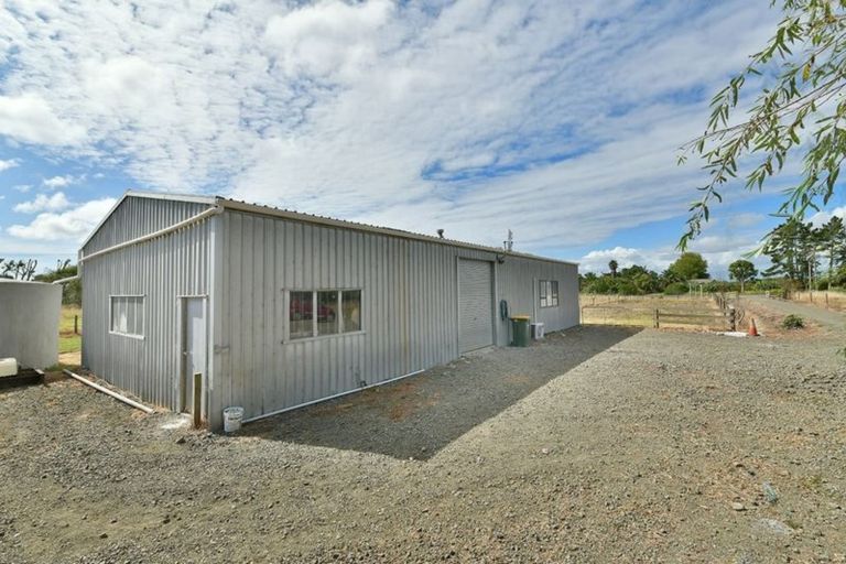 Photo of property in 323 South Head Road, South Head, Helensville, 0874