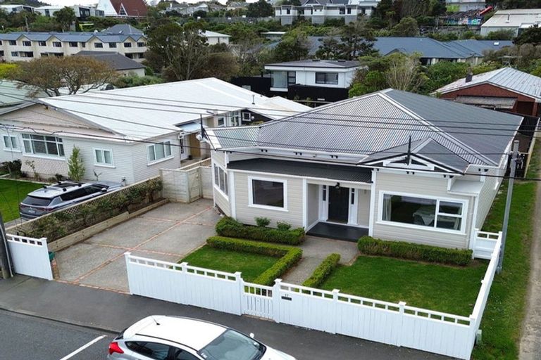 Photo of property in 17 Campbell Street, Karori, Wellington, 6012