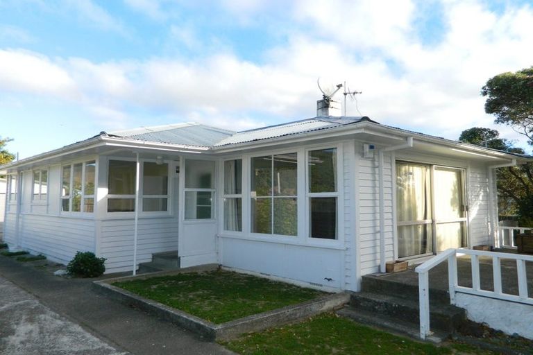 Photo of property in 39 Niagara Street, Waitangirua, Porirua, 5024
