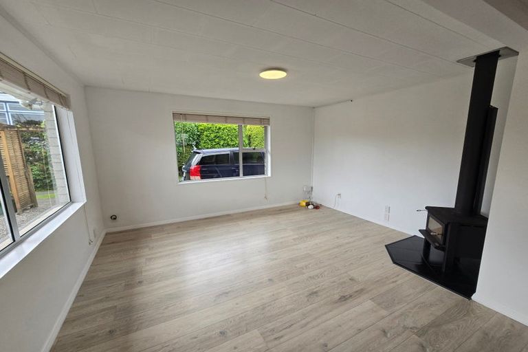 Photo of property in 4 Kiwi Road, Raumati Beach, Paraparaumu, 5032