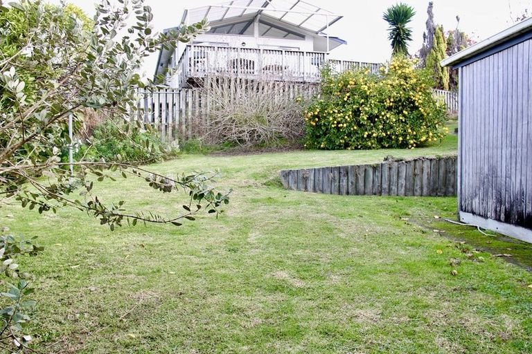 Photo of property in 18 James Cook Drive, Welcome Bay, Tauranga, 3112